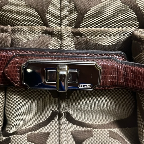 Like new Coach bag - In great condition. No rips, tears or stains. - Picture 5 of 5